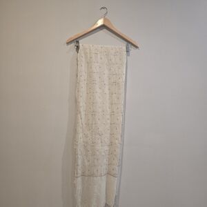 Embroidered Vintage Cream Scarf